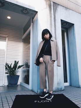 「ACNE（アクネ）のアイテム（ジャケット/アウター）」を使った、FLONT STAFF さん（レディース・155cm）の秋コーディネート