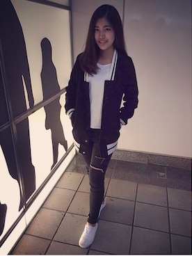 「アイテム（ピーコート）」を使った、郭千榕さん（レディース・169cm・10代）の春コーディネート