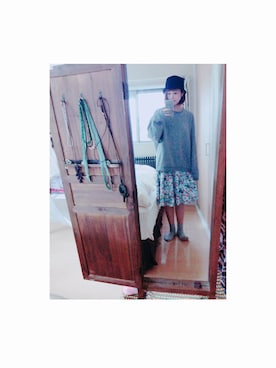「ひざ丈スカート」｜「アイテム（帽子）」を使った、ﾙ ﾘ ﾔ ﾝさん（レディース・162cm）の秋コーディネート