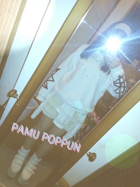「つうはんのアイテム（スウェット、ホワイト系）」を使った、あさひさん（レディース・158cm）の秋コーディネート