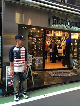 「kicks」｜「アイテム（デニムジャケット）」を使った、moudaiさん（メンズ・176cm）の春コーディネート