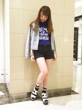 「JIL SANDER NAVY（ジルサンダーネイビー）のアイテム（サンダル）」を使った、NAGISAさん（レディース・160cm）の春コーディネート