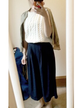 「GU（ジーユー）のアイテム（ニット/セーター、ホワイト系）」を使った、くらげさん（レディース・161cm）の夏コーディネート