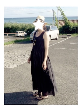 「KBF（ケイビーエフ）のKBF ギャザータンクマキシワンピース（ワンピース、ブラック系）」を使った、くらげさん（レディース・161cm）の夏コーディネート