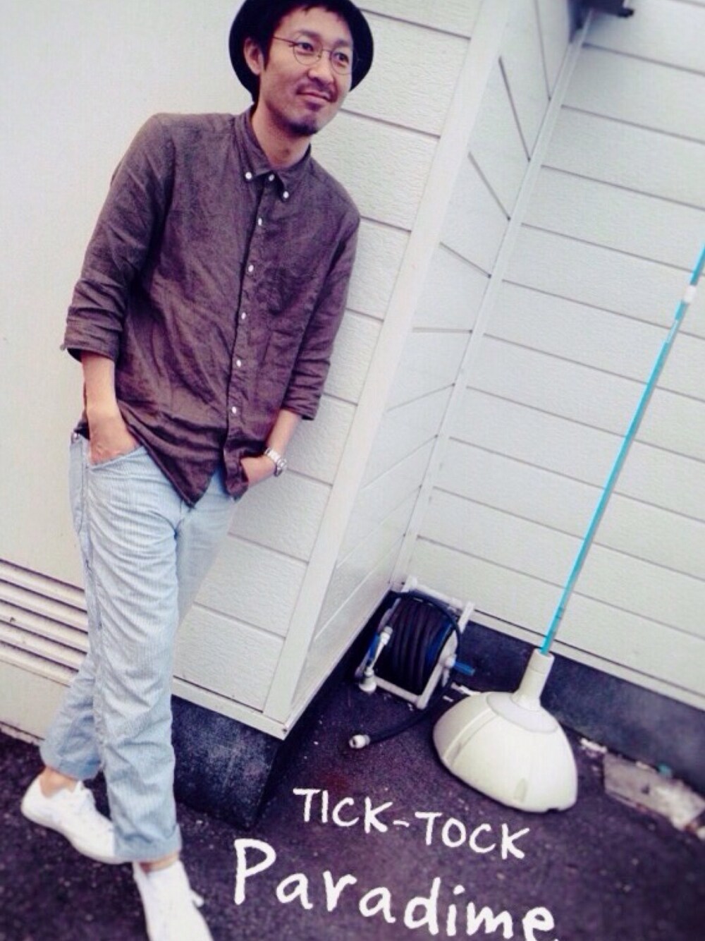 「tick-tock、Paradime」｜「BEAMSのアイテム（その他、ブルー系）」を使った、TICK-TOCK Paradimeさん（メンズ・170cm）の夏コーディネートの1枚目の写真