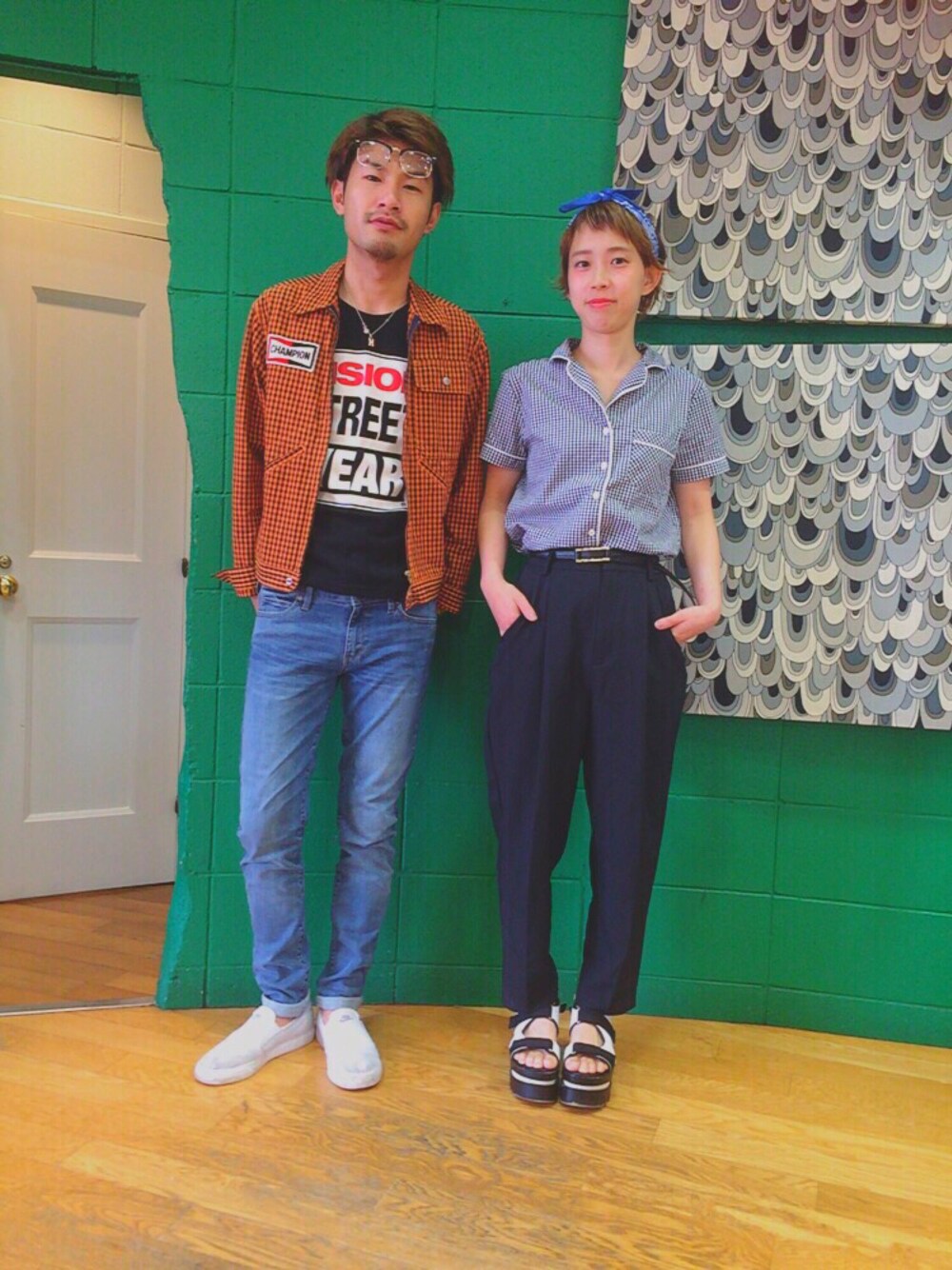 「no brandのアイテム（パンツ、ブルー系）」を使った、TICK-TOCK Paradimeさん（メンズ・170cm）の夏コーディネートの1枚目の写真
