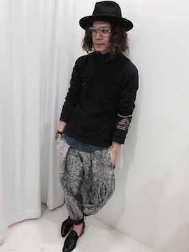 「yellowrubyのアイテム（スウェット、ブラック系）」を使った、Yasuhito  Gotouさん（メンズ・171cm）の冬コーディネート