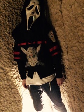 「HARE（ハレ）のアイテム（パーカー、ブラック系）」を使った、Yasuhito  Gotouさん（メンズ・171cm）の冬コーディネート