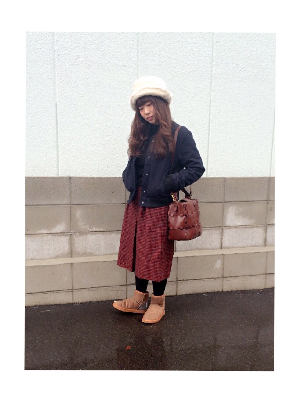 「ふーん、フラワー」｜「flowerのアイテム（ニットキャップ/ビーニー、ホワイト系）」を使った、かむさん、さん（レディース・150cm）の秋コーディネートの1枚目の写真