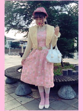 「Grimoire（グリモワール）のアイテム（帽子）」を使った、浅野さん（レディース・164cm）の春コーディネート