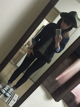 「COACH」｜「アイテム（デニムジャケット）」を使った、MICHIKA.Kさん（レディース・171cm）の秋コーディネート