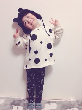 「Mini Rodini（ミニロディーニ）のアイテム（キャップ）」を使った、べっちっちぃさん（キッズ・110cm）の秋コーディネート