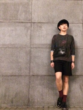 「PRADA（プラダ）のアイテム（シューズ）」を使った、Wong Lok Hee rayさん（メンズ・172cm）の秋コーディネート