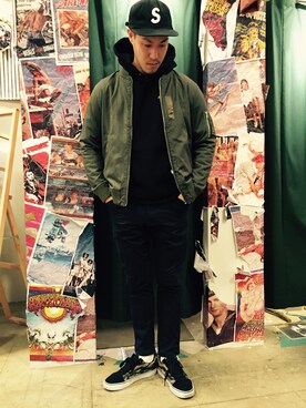 「grn」｜「アイテム（ミリタリージャケット）」を使った、grnさん（メンズ・180cm）の春コーディネート