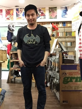 「grn（ジーアールエヌ）のアイテム（トップス）」を使った、grnさん（メンズ・170cm）の春コーディネート