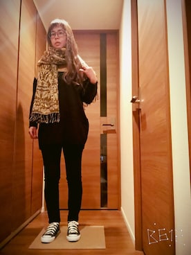 「SEVENDAYS=SUNDAY（セブンデイズサンデイ）のアイテム（ストール/ショール）」を使った、ミキさん（レディース・162cm）の冬コーディネート
