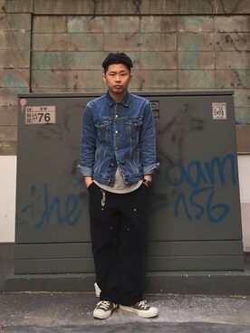 「Carhartt WIP（カーハートダブリューアイピー）のアイテム（デニムジャケット）」を使った、정선구さん（メンズ・165cm）の春コーディネート