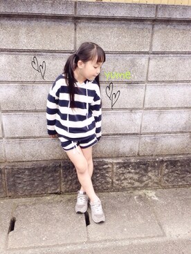 「NEW BALANCE（ニューバランス）のキッズ ニューバランス クラシック new balance KV996（スニーカー、グレー系）」を使った、yumeさん（キッズ・125cm）の春コーディネート
