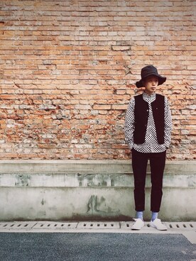 「initial（イニシャル）のアイテム（帽子）」を使った、山姆大叔さん（メンズ・175cm）の春コーディネート