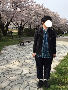 「総柄トップス」｜「アイテム（ブルゾン）」を使った、poolさん（メンズ・162cm）の春コーディネート
