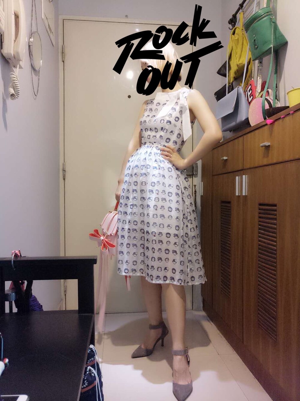 「everydaystyle」｜「Niels Peeraerのアイテム（ショルダーバッグ、ピンク系）」を使った、YvonRannさん（レディース・163cm）の春コーディネートの1枚目の写真