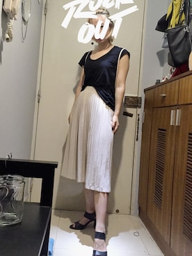 「Marc by Marc Jacobs（マークバイマークジェイコブス）のアイテム（パンプス）」を使った、YvonRannさん（レディース・163cm）の夏コーディネート