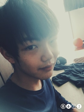 「自撮り」｜タコスさん（メンズ・175cm・10代）の秋コーディネート