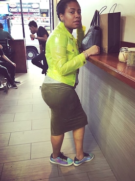 Lu Whiteさんのコーディネート