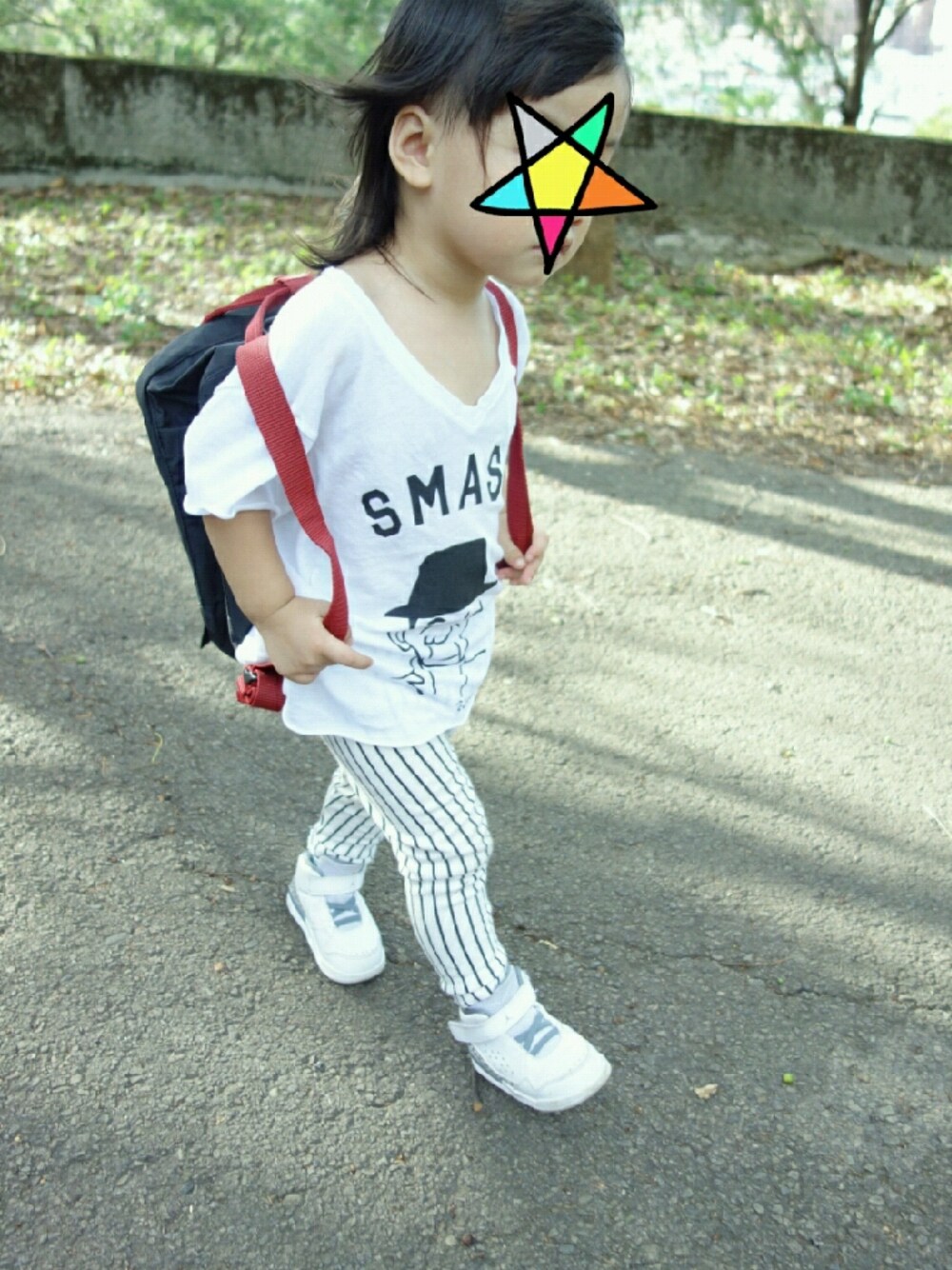 「AIR JORDANのアイテム（シューズ、ホワイト系）」を使った、Masha.TWさん（キッズ・90cm）の夏コーディネートの1枚目の写真