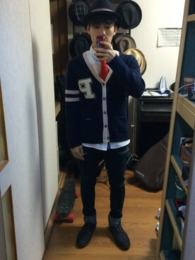 「アイテム（ネクタイ、レッド系）」を使った、kakeru tobinagaさん（メンズ・162cm）の冬コーディネート