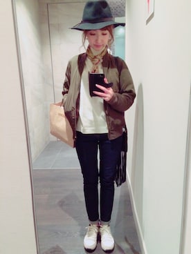 「アイテム（バンダナ/スカーフ）」を使った、yasuhaさん（レディース・151cm）の秋コーディネート