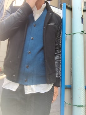 「GGD（ジージーディー）のアイテム（スタジャン）」を使った、ヨッシーさん（メンズ・175cm）の冬コーディネート