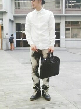 「MM6 Maison Margiela（ｴﾑｴﾑｼｯｸｽ ﾒｿﾞﾝ ﾏﾙｼﾞｪﾗ）のアイテム（スニーカー）」を使った、이현동さん（メンズ・180cm）の夏コーディネート