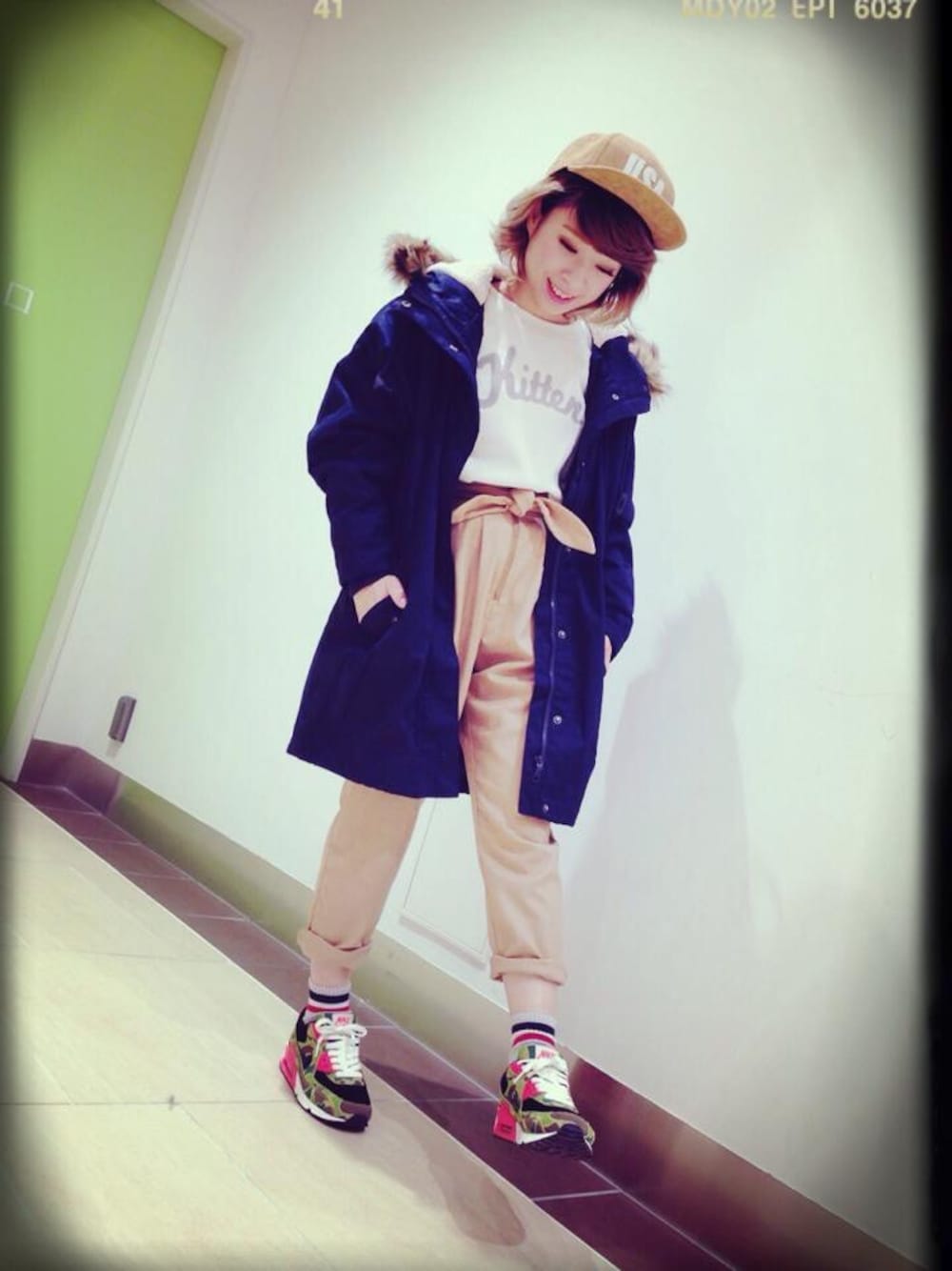 「WEGOのアイテム（モッズコート、ブルー系）」を使った、お松さん（レディース・153cm）の春コーディネートの1枚目の写真