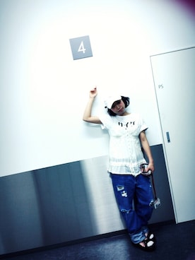 「WEGO（ウィゴー）のアイテム（Tシャツ/カットソー、ホワイト系）」を使った、お松さん（レディース・153cm）の秋コーディネート
