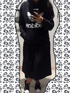 「adidas（アディダス）のadidas Originals / RAG TREF HOODIE（パーカー、ブラック系）」を使った、JT__さん（レディース・155cm）の夏コーディネート