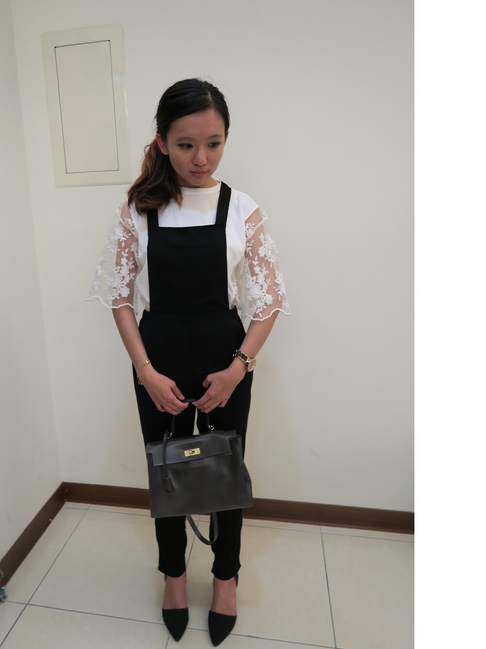 「dazzlinのアイテム（その他トップス、ホワイト系）」を使った、哲さん（レディース・158cm）の春コーディネートの1枚目の写真