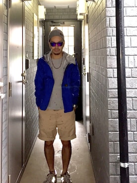 「アイテム（マウンテンパーカー、ブルー系）」を使った、T-9さん（メンズ・164cm）の秋コーディネート