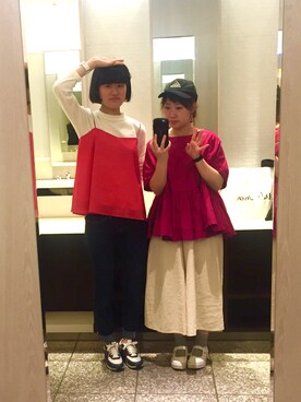 「アイテム（アナログ腕時計、ピンク系）」を使った、miharu さん（レディース・165cm）の春コーディネート