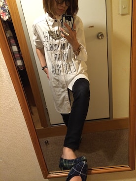 「rivet & surge（リベットアンドサージ）のアイテム（シャツ/ブラウス、ホワイト系）」を使った、aiwoさん（レディース・163cm）の秋コーディネート