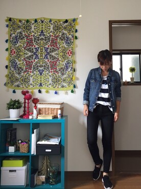 「LIVEコーデ」｜「アイテム（デニムジャケット）」を使った、I TSU KOさん（レディース・161cm）の秋コーディネート