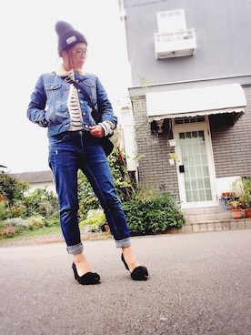 「アイテム（ニットキャップ/ビーニー、ブルー系）」を使った、Yuka さん（レディース・154cm）の秋コーディネート