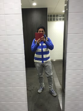 「アイテム（マウンテンパーカー、ブルー系）」を使った、yone-gさん（メンズ・170cm）の秋コーディネート