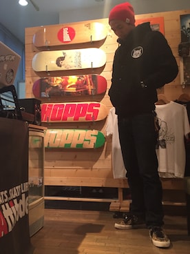 「RIPNDIP（リップンディップ）のアイテム（スタジャン）」を使った、N.Y.A STOREさん（メンズ・180cm）の秋コーディネート