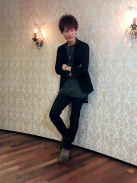 「H&M（エイチ・アンド・エム）のアイテム（Tシャツ/カットソー、グリーン系）」を使った、Shingoさん（メンズ・170cm）の秋コーディネート