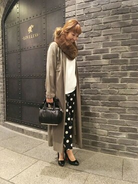 「アイテム（トレンチコート、グリーン系）」を使った、ともみさん（レディース・158cm）の秋コーディネート