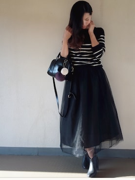 「アイテム（チャーム、パープル系）」を使った、麻依さん（レディース・158cm）の秋コーディネート