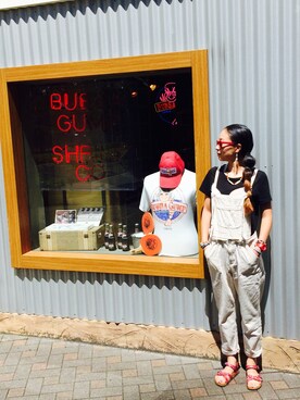 RIE KAWAHARAさんのコーディネート