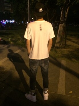 「CLOT（クロット）のアイテム（Tシャツ/カットソー）」を使った、陳廷威さん（メンズ・183cm）の秋コーディネート