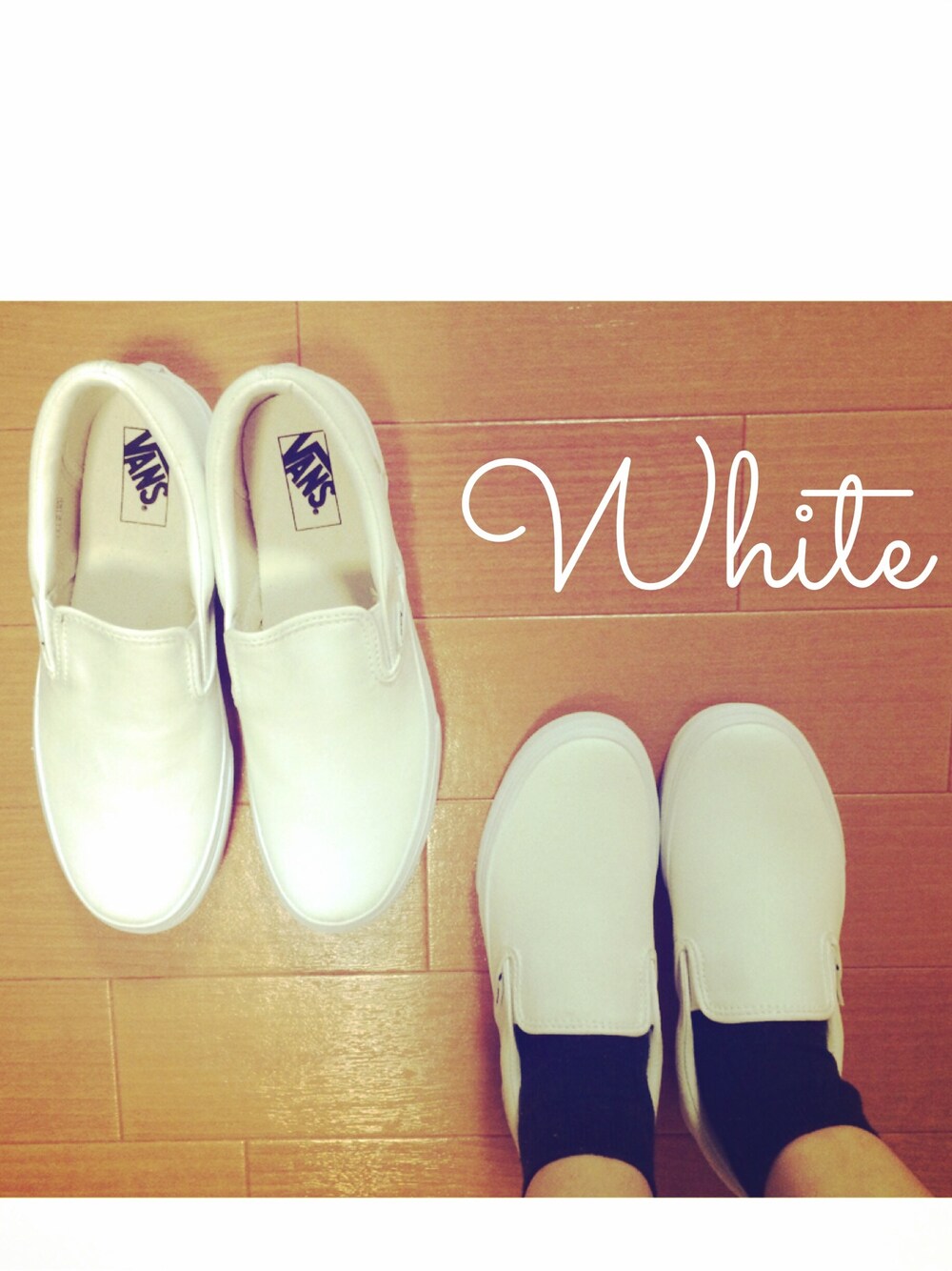 「VANS、white、春コーデ、靴下×スニーカー」｜「VANSのVANSスリッポン（スニーカー、ホワイト系）」を使った、まりすけさん（レディース・160cm）の春コーディネートの1枚目の写真